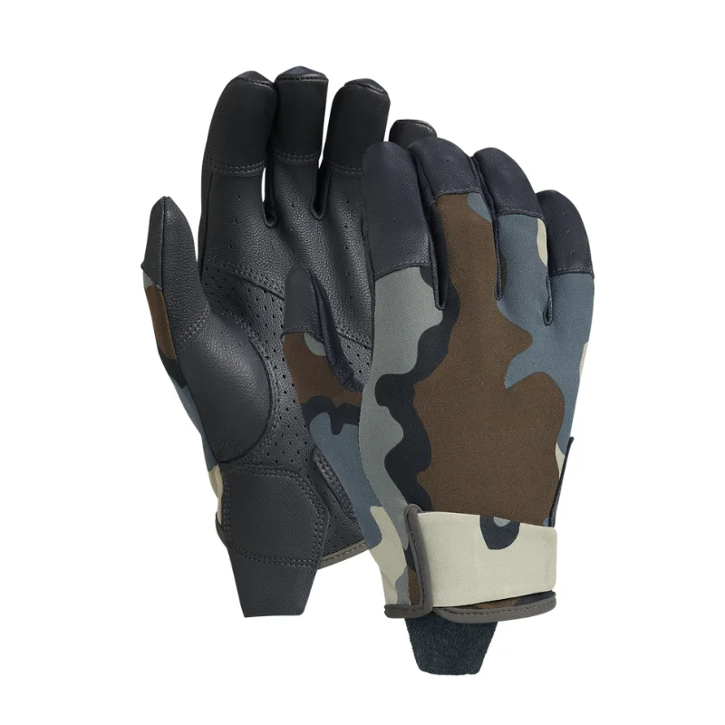 Lightweight Shooting Gloves with Leather grip.