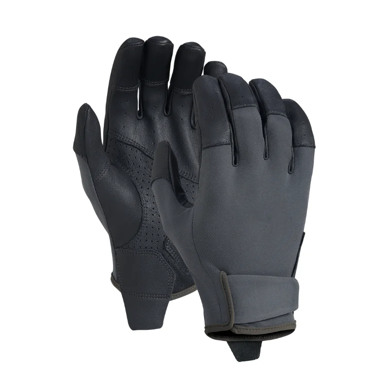 Lightweight Shooting Gloves with Leather grip.